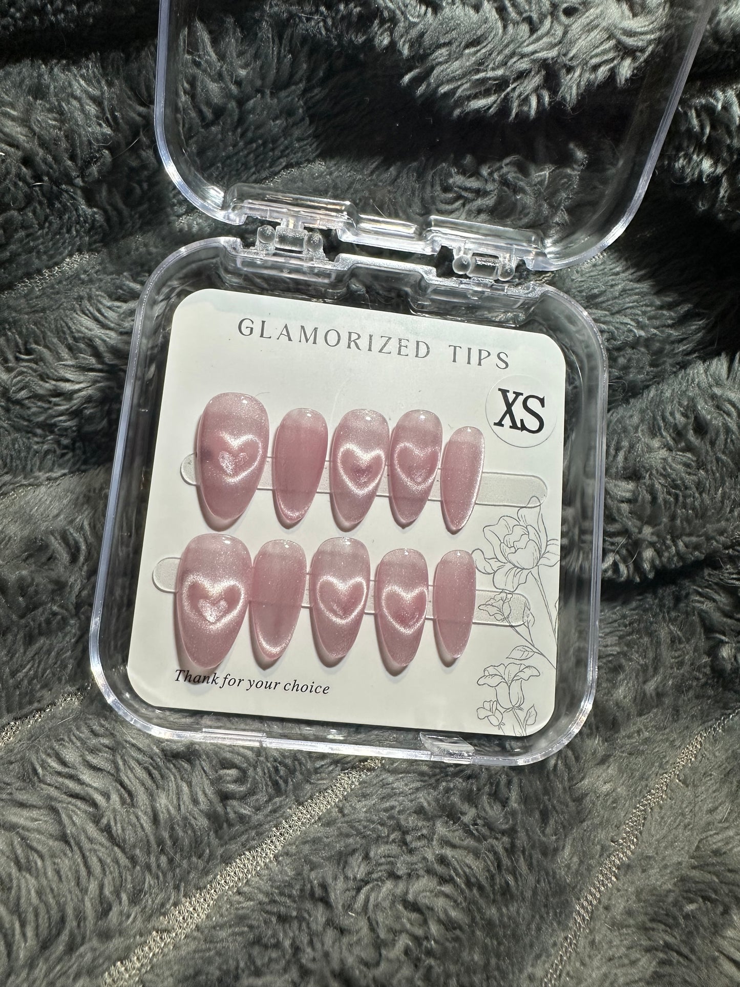 Cat eye Almond -shaped press-on nails